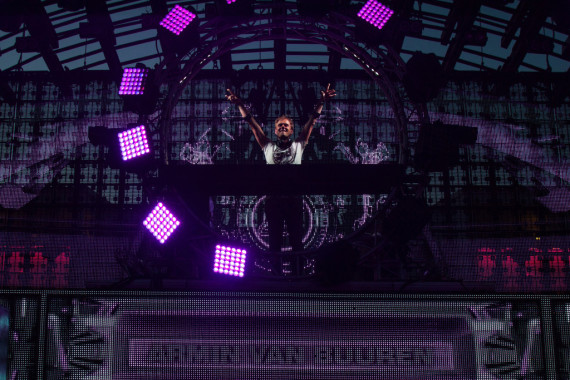DJ Armin Van Buuren, Ushuaïa